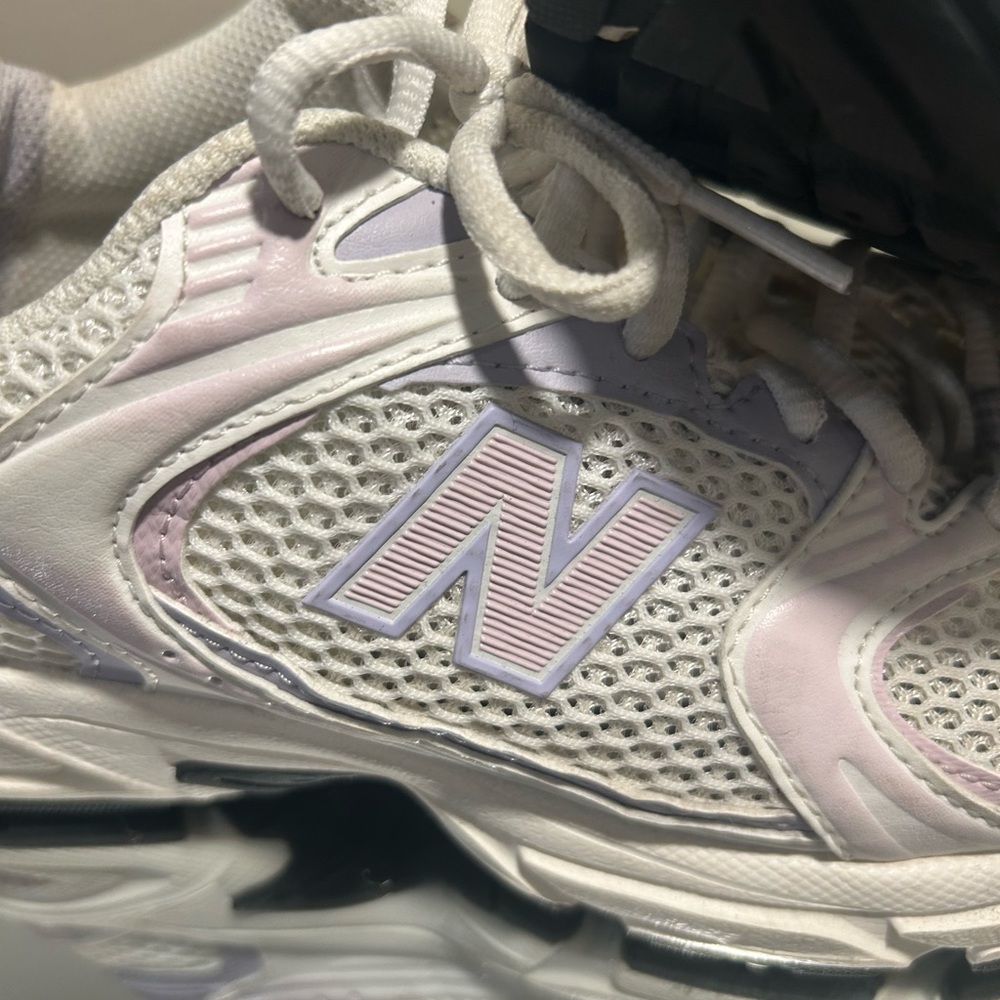 New Balance Women's White and Lavender Sneakers - Picture 2 of 13